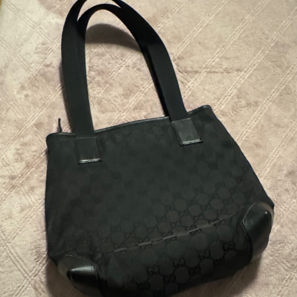 Vintage Gucci GG Canvas & Leather Shoulder Bag — Early 2000s - Picture 7 of 17